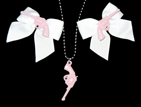 Pistol Bow Barrette Set